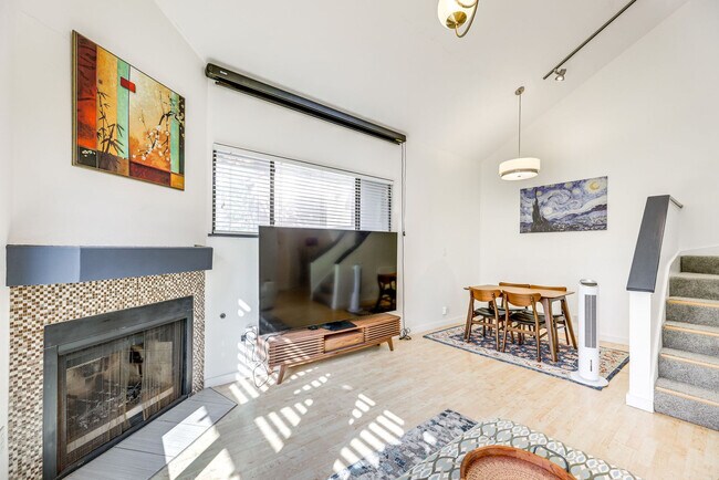 Foto del edificio - 1735 Spyglass Dr