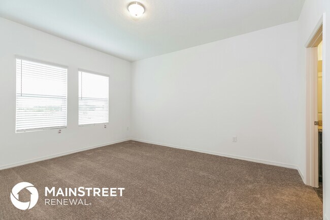 Foto del edificio - 194 Hidden Lk Lp