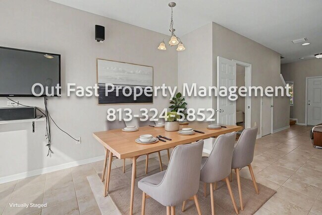 Foto del edificio - 6919 Holly Heath Dr
