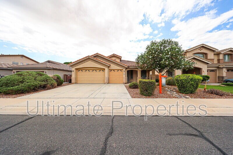Foto principal - 14443 W Hearn Rd