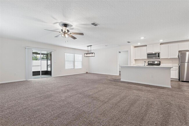 Building Photo - 657 Grand Reserve Dr