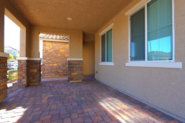 Foto del edificio - 2865 Tanager Hill St