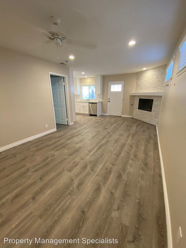 Primary Photo - 1 br, 1 bath Apartment - 884 Moffatt Circle