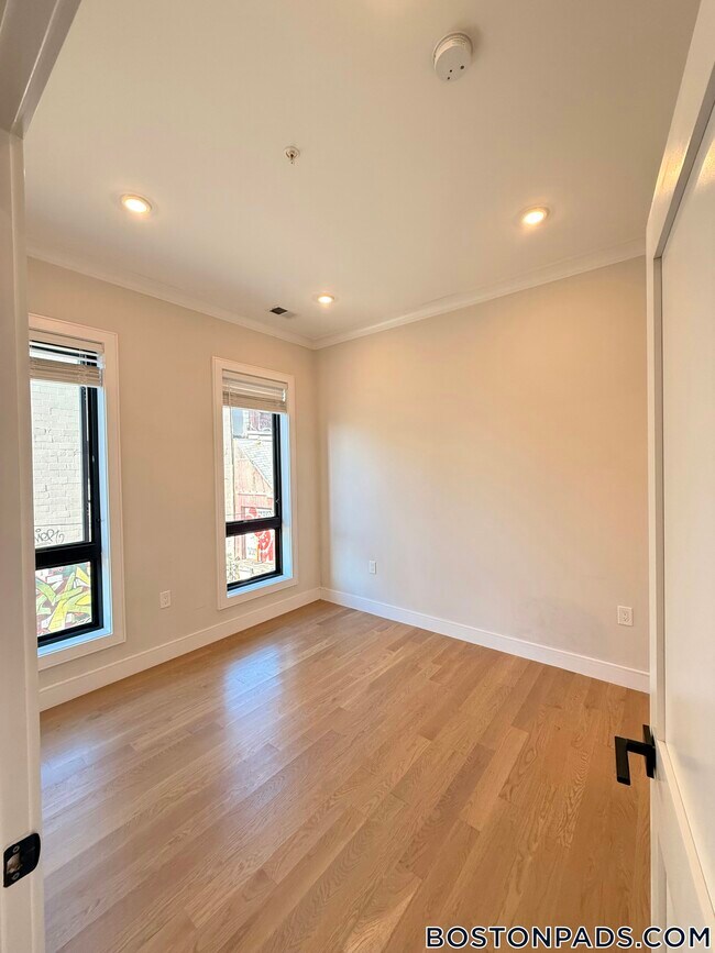 Foto del edificio - 16-18 Highgate St.