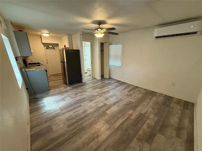 Foto del edificio - 324 NW 19th St
