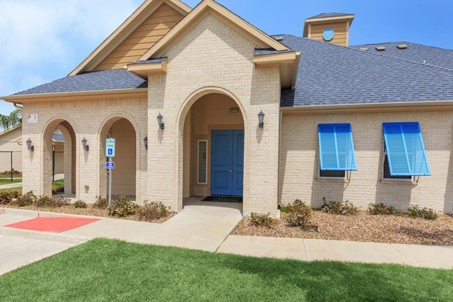 Building Photo - 4650 Old Brownsville Rd