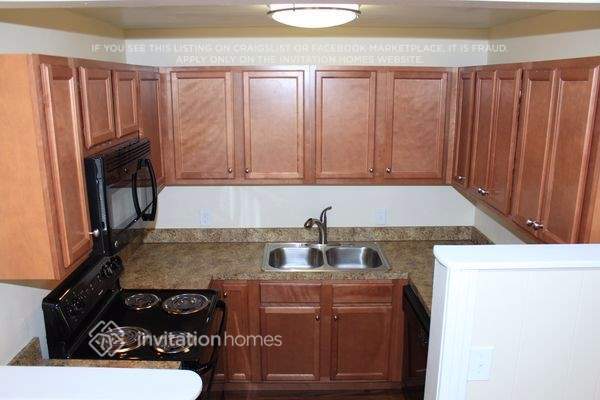 Foto del edificio - 731 Pine Ln