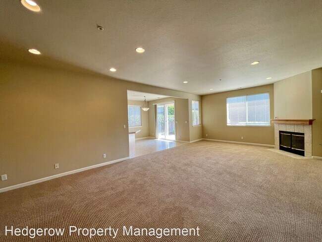 Building Photo - 3 br, 2 bath House - 1032 Matt Drive