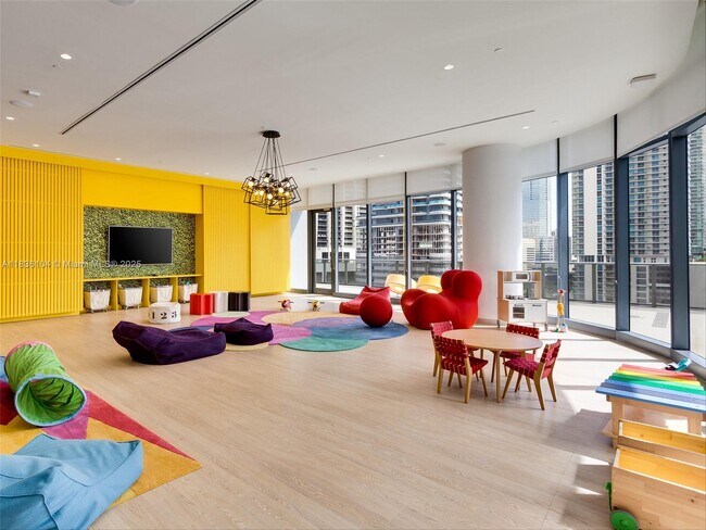 Foto del edificio - 55 SW 9th St