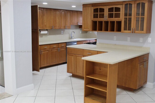 Foto del edificio - 6701 Branch St