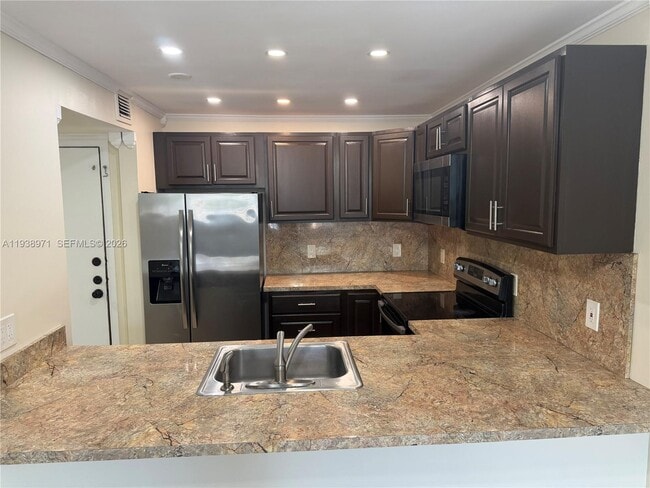 Foto del edificio - 10400 SW 108th Ave