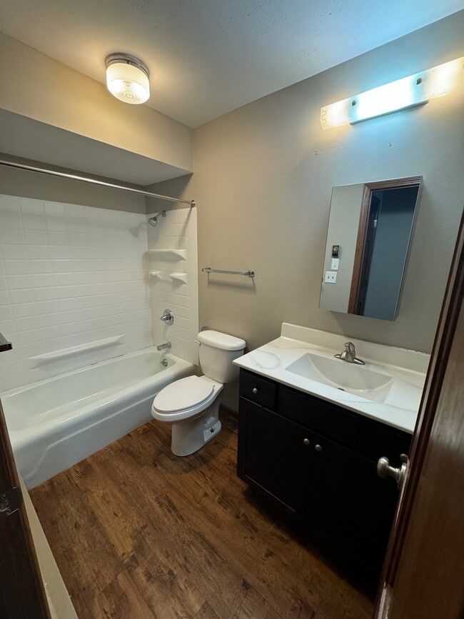 Foto del edificio - 335 Rae Ln