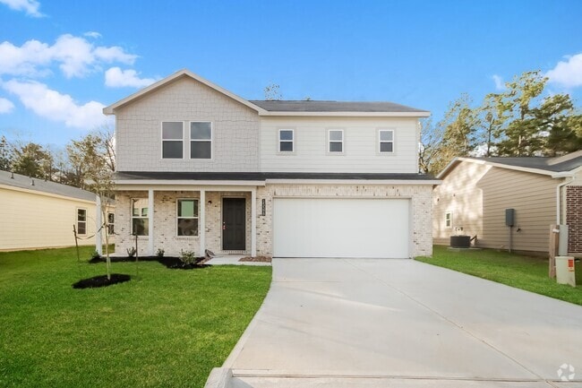 Building Photo - 15775 Del Norte Dr