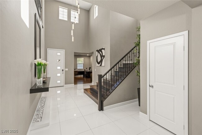 Building Photo - 338 Azar Swan Ave