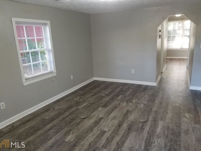 Building Photo - 220 Ohm Ave