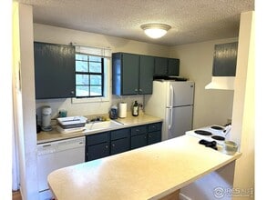 Building Photo - 3000 Colorado Ave