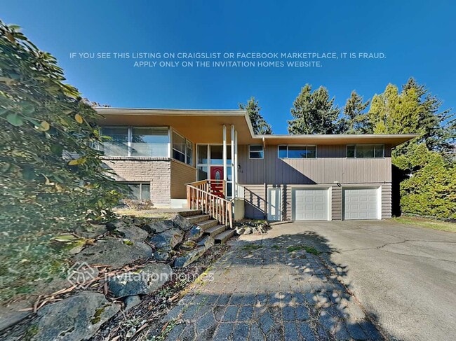 Building Photo - 855 Maplewood Ave