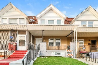 Building Photo - 2547 S Robinson St