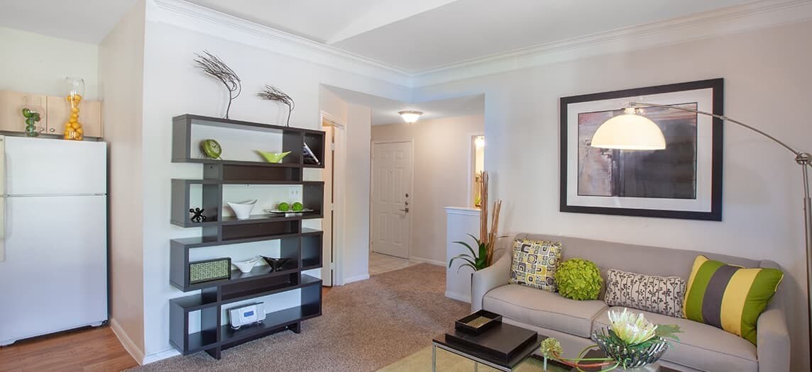 Foto principal - 6611 Southpoint St