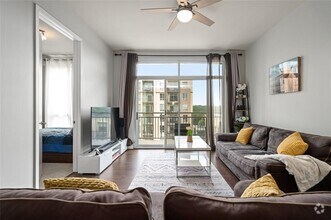 Building Photo - 711 Cosmopolitan Dr NE
