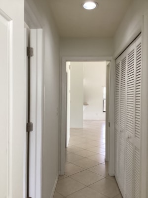 Foto del edificio - 1308 Monarch Cir