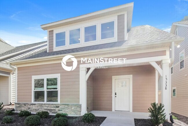 Building Photo - 4 Bedroom Pet-Friendly Home in Huntersville, NC with Main Street Renewal
