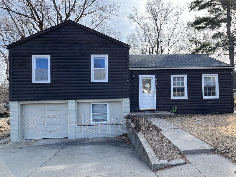 Primary Photo - 1519 NE Englewood Rd