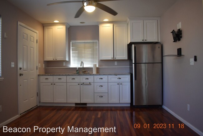 Foto del edificio - 1 br, 1 bath House - 6618 S. Everett Way