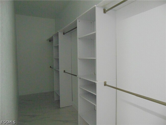 Foto del edificio - 9020 E Castle Cir