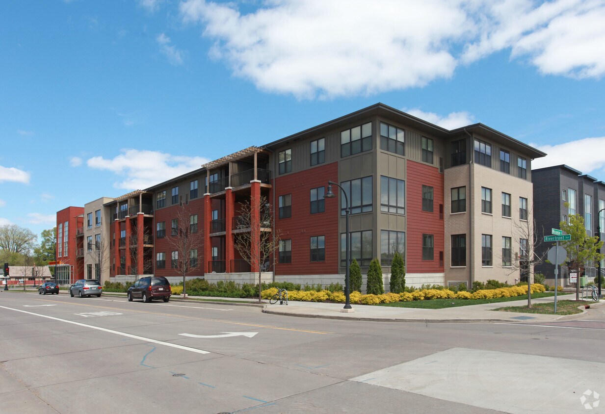 Foto principal - 315 Riverfront Terrace