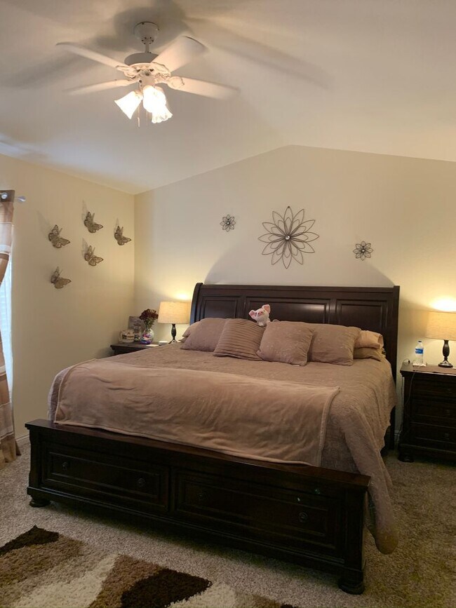 Foto del edificio - Gorgeous Eastlake Home in a Highly Sought-After Community!!