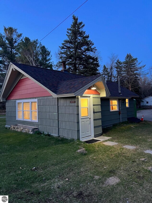 3848 N Four Mile Rd, Traverse City, MI 49686 House Rental in Traverse City, MI