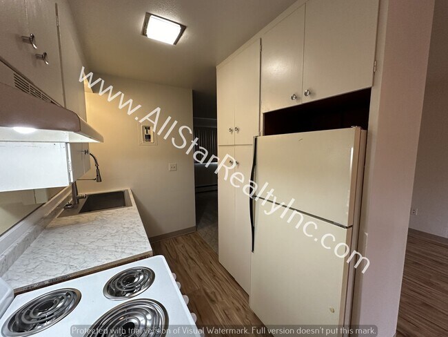 Foto del edificio - 433 E Dowling Rd