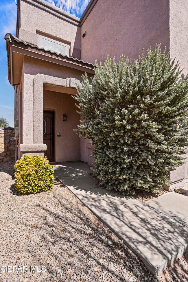 Building Photo - 14609 Spanish Point Dr