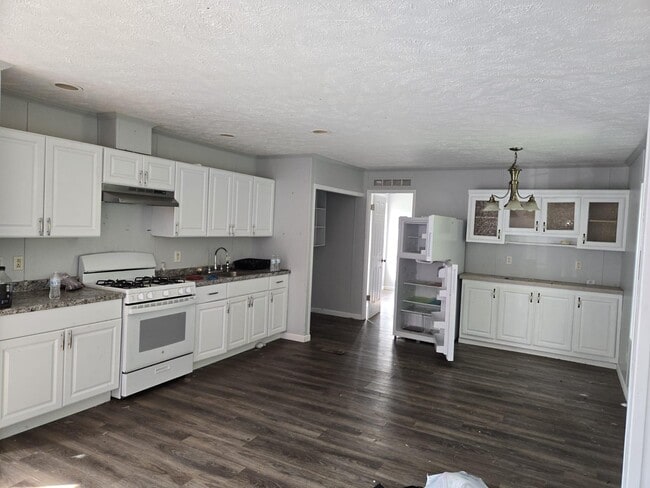 Building Photo - 5195 NY-52