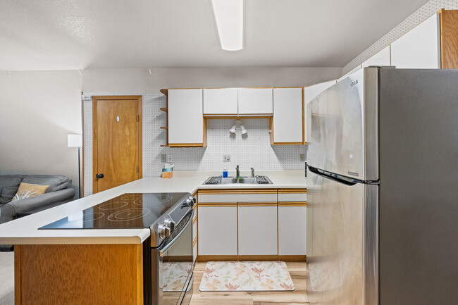 Building Photo - 710 Nautilus Dr