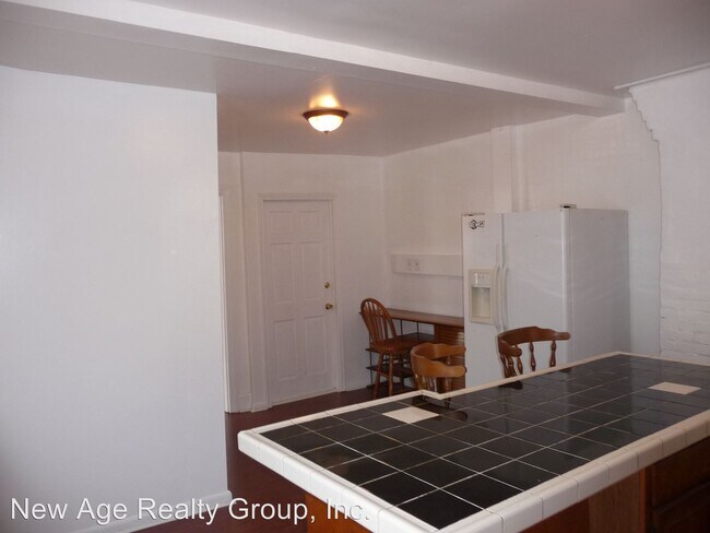 Building Photo - 4401 Sansom St
