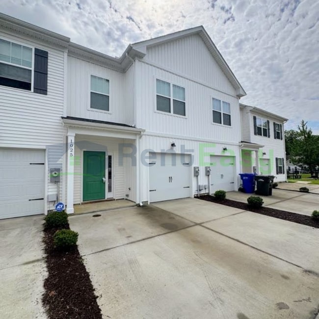 Building Photo - 1025 White Marsh Rd