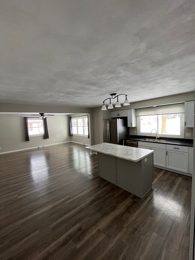 Foto del edificio - 509 S Matthias St