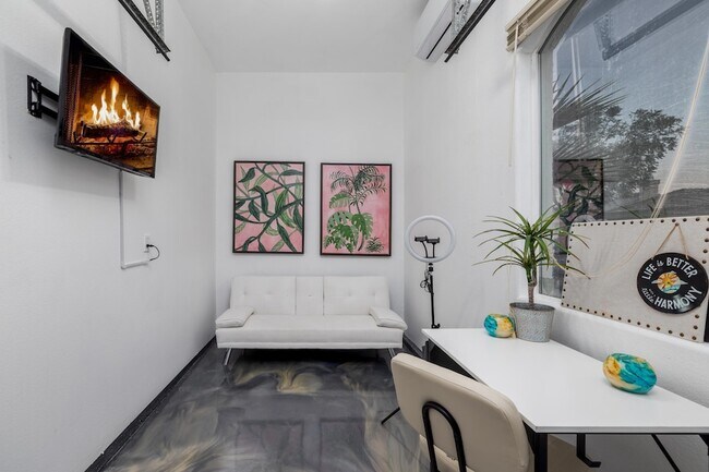 Foto del edificio - 49527 Wayne St