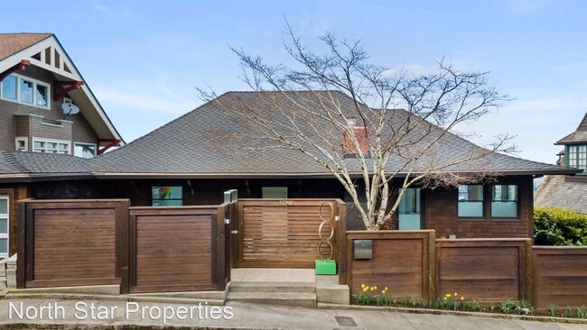 Building Photo - 2 br, 3.5 bath House - 1741 SW Hawthorne T...