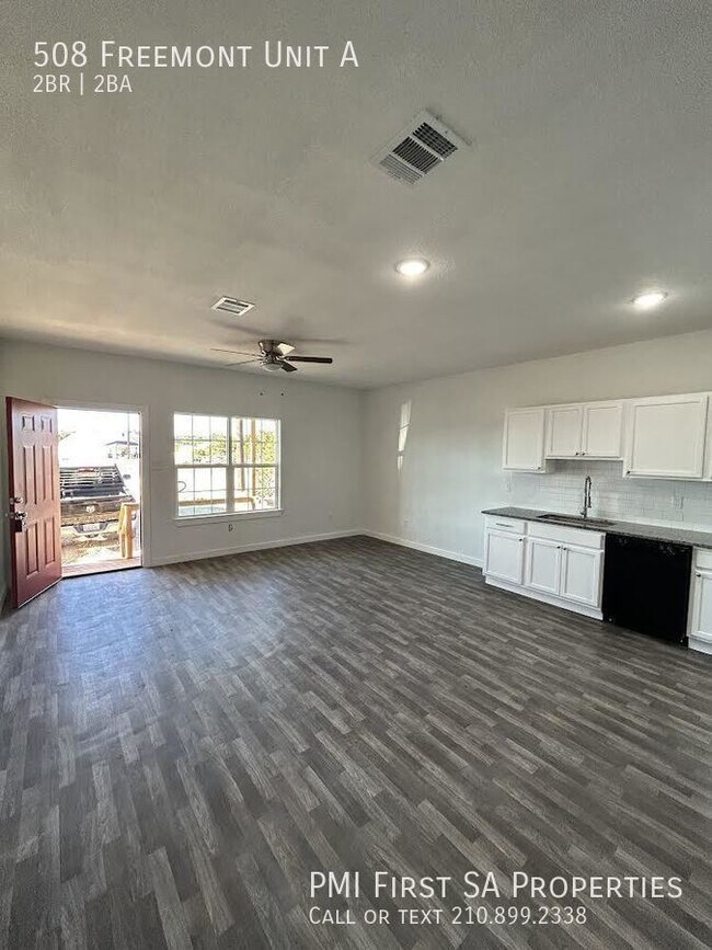 Foto del edificio - Brand new duplex unit near Canyon Lake