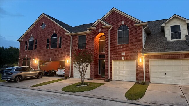 Foto del edificio - 1408 S Friendswood Dr