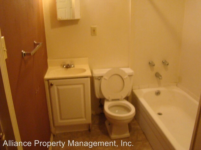 Building Photo - 909 Leavenworth St