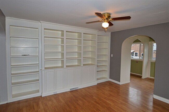 Foto del edificio - Classic Tacoma Craftsman; Centrally Located!