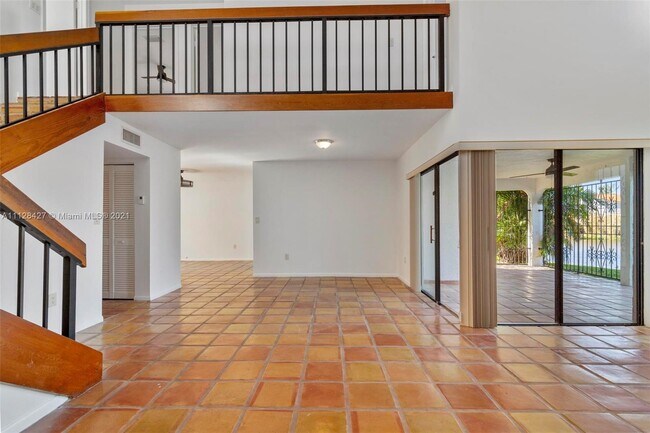 Building Photo - 1271 SW 124th Ct
