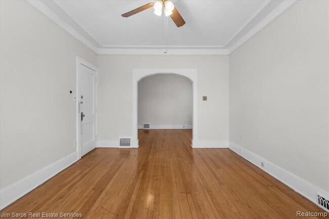 Foto del edificio - 981 Beaconsfield Ave