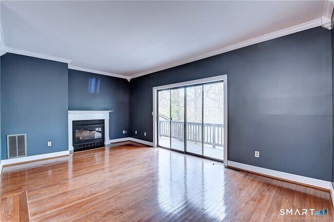 Building Photo - 334 Conestoga Way