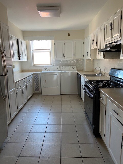 Building Photo - 263 6th St