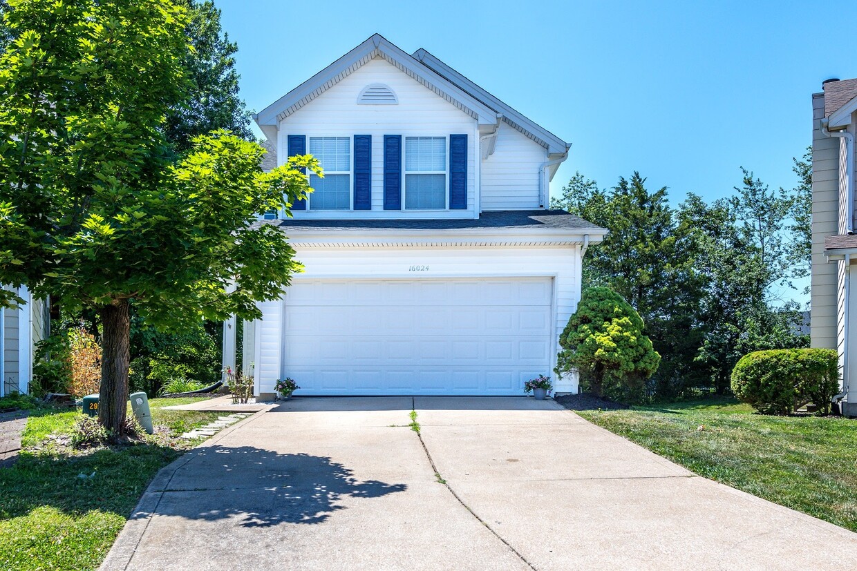 Primary Photo - 16024 Sandalwood Creek Dr